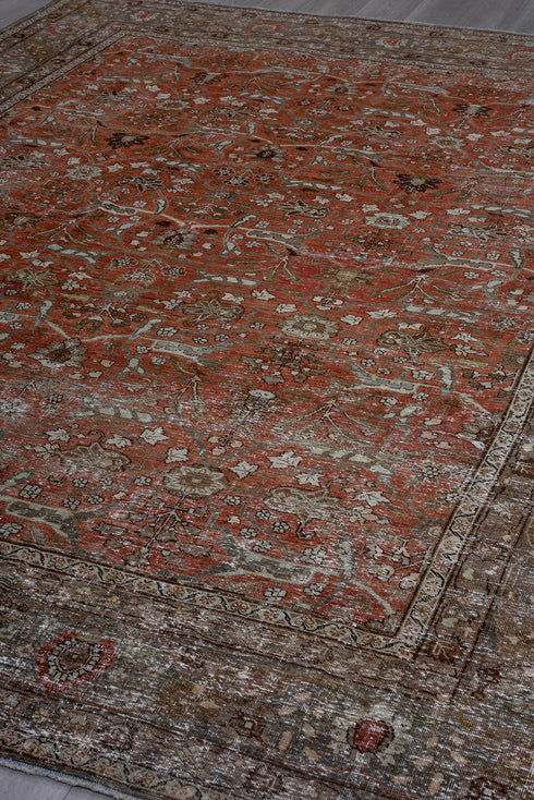 Antique Area Rug (8' x 11')